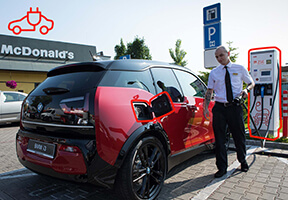 Vďaka ZSE Drive nabijete elektromobil už pri 18 prevádzkach McDonald's na Slovensku