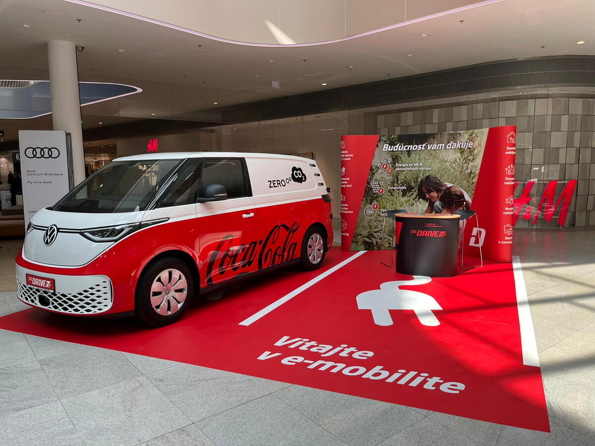 Salón elektromobilov