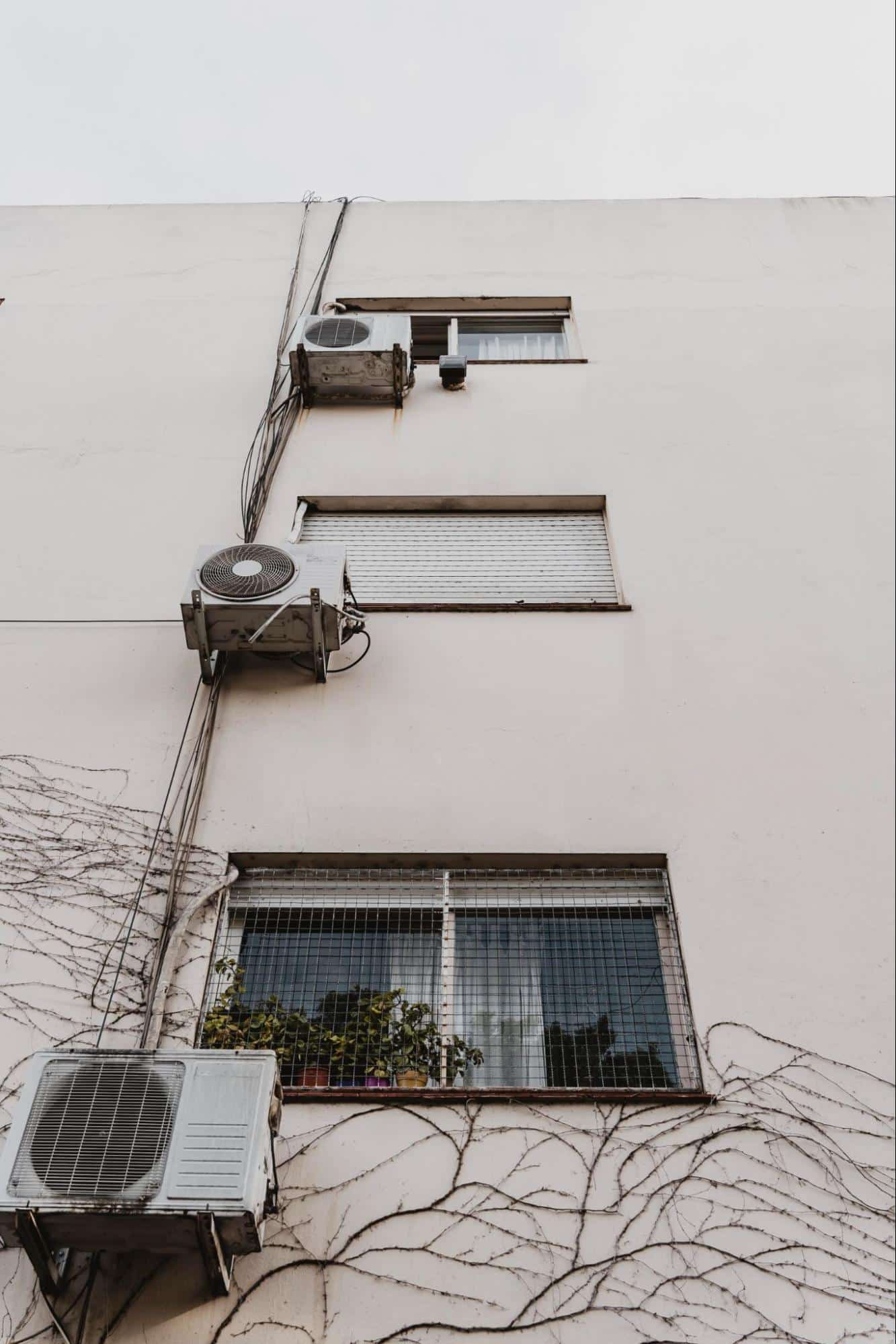 Klimatizačná jednotka na bytovke